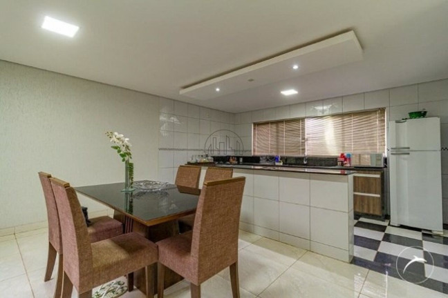 Imagem Casa com 5 Quartos à Venda, 265 m² em Samambaia Norte (samambaia) - Brasília Imagem Casa com 5 Quartos à Venda, 265 m² em Samambaia Norte (samambaia) - Brasília