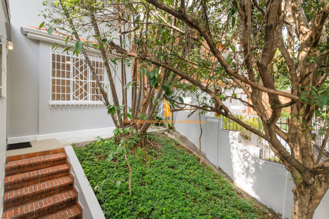 Imagem Sobrado com 6 Quartos à Venda, 190 m² em Pacaembu - São Paulo Imagem Sobrado com 6 Quartos à Venda, 190 m² em Pacaembu - São Paulo