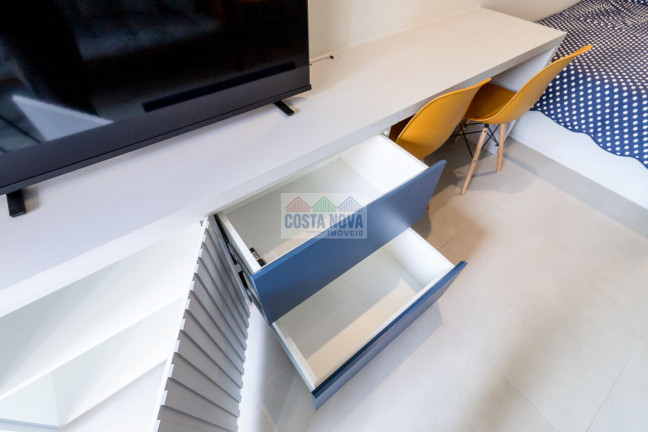 Imagem Apartamento com 1 Quarto à Venda ou Locação, 33 m² Imagem Apartamento com 1 Quarto à Venda ou Locação, 33 m²