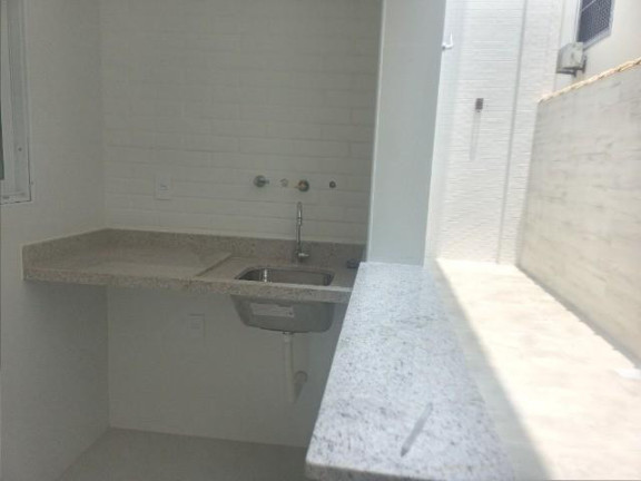 Imagem Casa com 2 Quartos à Venda, 110 m² em Embaré - Santos Imagem Casa com 2 Quartos à Venda, 110 m² em Embaré - Santos