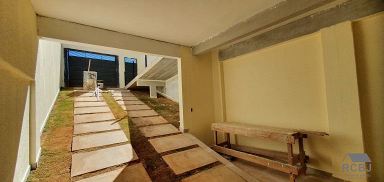 Imagem Casa com 3 Quartos à Venda, em São Pedro - Esmeraldas Imagem Casa com 3 Quartos à Venda, em São Pedro - Esmeraldas