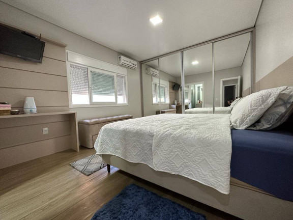 Imagem Casa com 3 Quartos à Venda, 200 m² em Centro - Balneário Barra Do Sul Imagem Casa com 3 Quartos à Venda, 200 m² em Centro - Balneário Barra Do Sul