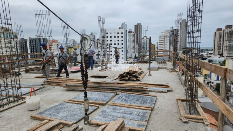 Imagem Apartamento com 1 Quarto à Venda, 44 m² em Fazenda - Itajaí Imagem Apartamento com 1 Quarto à Venda, 44 m² em Fazenda - Itajaí