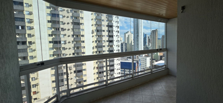 Imagem Apartamento com 3 Quartos à Venda, 114 m² em Centro - Balneário Camboriú