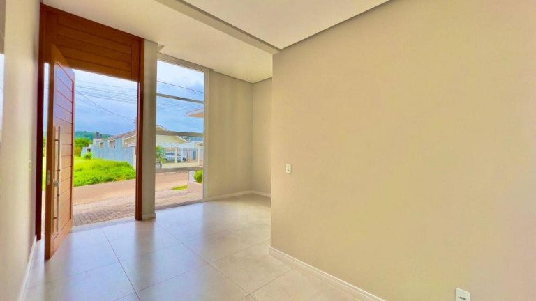 Imagem Imóvel com 3 Quartos à Venda, 74 m² Imagem Imóvel com 3 Quartos à Venda, 74 m²