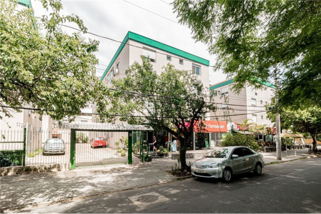 Imagem Imóvel com 1 Quarto à Venda,  em Passo Da Areia - Porto Alegre
