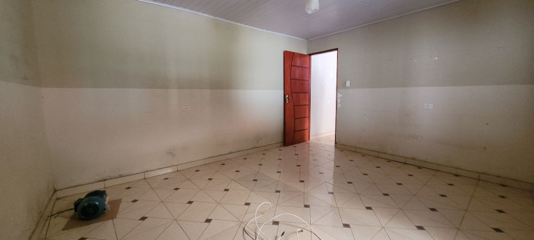 Imagem Imóvel com 2 Quartos à Venda, 650 m² em Jardim Itacolomi - Itapevi Imagem Imóvel com 2 Quartos à Venda, 650 m² em Jardim Itacolomi - Itapevi