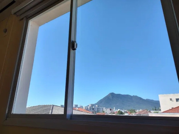 Imagem Apartamento com 2 Quartos à Venda, 67 m² em Aririú - Palhoça