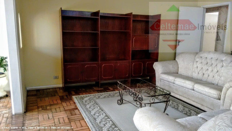 Imagem Casa com 3 Quartos à Venda, 218 m² em Jardim Eulalia - Taubaté Imagem Casa com 3 Quartos à Venda, 218 m² em Jardim Eulalia - Taubaté