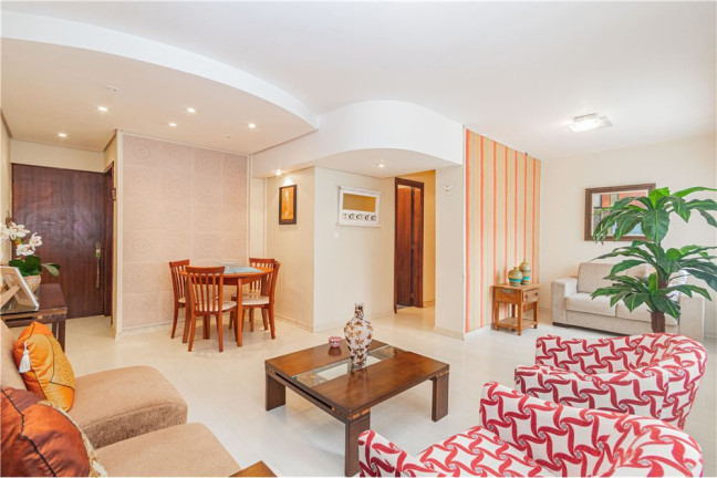 Imagem Apartamento com 3 Quartos à Venda, 83 m² em Menino Deus - Porto Alegre Imagem Apartamento com 3 Quartos à Venda, 83 m² em Menino Deus - Porto Alegre