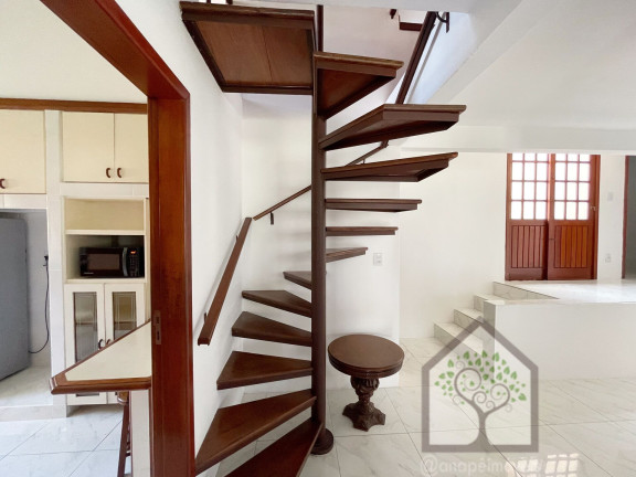 Imagem Casa com 3 Quartos à Venda, 250 m² em Sambaqui - Florianópolis Imagem Casa com 3 Quartos à Venda, 250 m² em Sambaqui - Florianópolis
