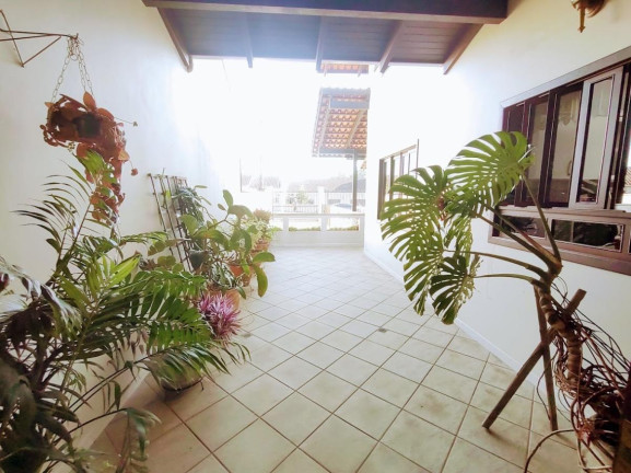 Imagem Casa com 5 Quartos à Venda, 411 m² em Floresta - Joinville