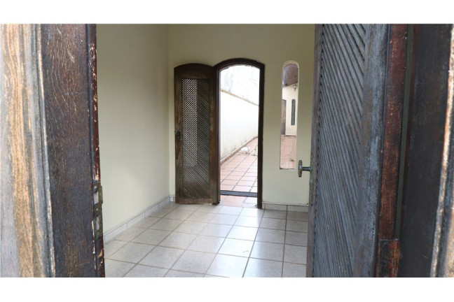 Imagem Casa com 4 Quartos à Venda, em Butantã - São Paulo Imagem Casa com 4 Quartos à Venda, em Butantã - São Paulo