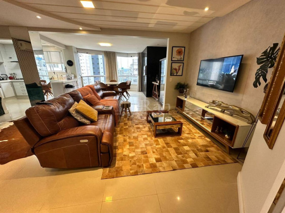 Imagem Apartamento com 3 Quartos à Venda, 120 m² em Centro - Balneário Camboriú