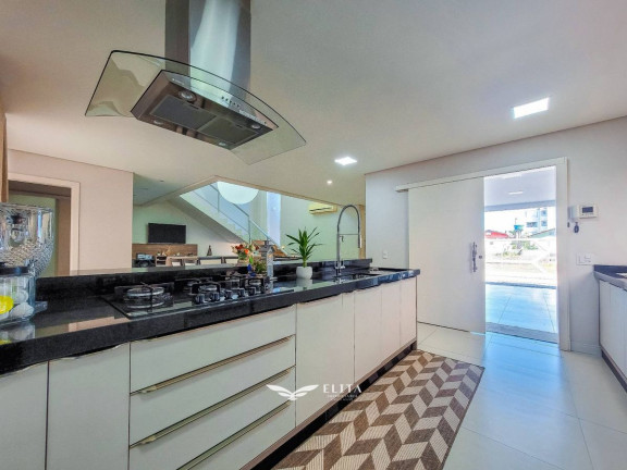 Imagem Sobrado com 3 Quartos à Venda, 238 m² em Jardim Icaraí - Barra Velha