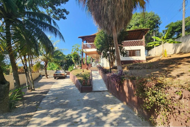 Imagem Casa com 8 Quartos à Venda, 68 m² em Ponta Negra - Maricá Imagem Casa com 8 Quartos à Venda, 68 m² em Ponta Negra - Maricá
