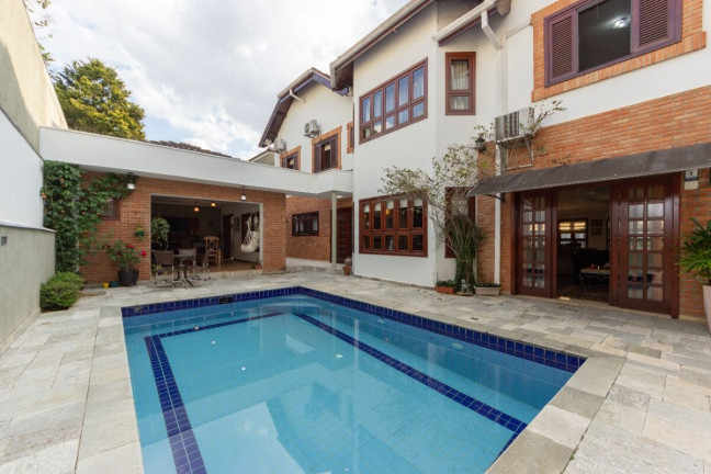 Casa com 4 Quartos à Venda, 663 m² em Super Quadra Morumbi - São Paulo