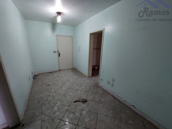 Imagem Imóvel com 1 Quarto à Venda, 45 m² em Cristal - Porto Alegre Imagem Imóvel com 1 Quarto à Venda, 45 m² em Cristal - Porto Alegre
