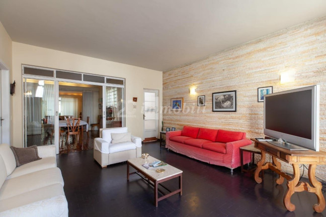 Imagem Casa com 4 Quartos à Venda, 280 m² em Pacaembu - São Paulo Imagem Casa com 4 Quartos à Venda, 280 m² em Pacaembu - São Paulo