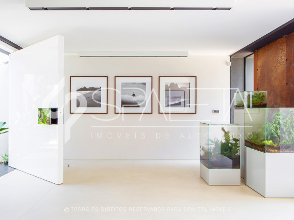 Imagem Casa com 3 Quartos à Venda, em Jardins - São Paulo Imagem Casa com 3 Quartos à Venda, em Jardins - São Paulo