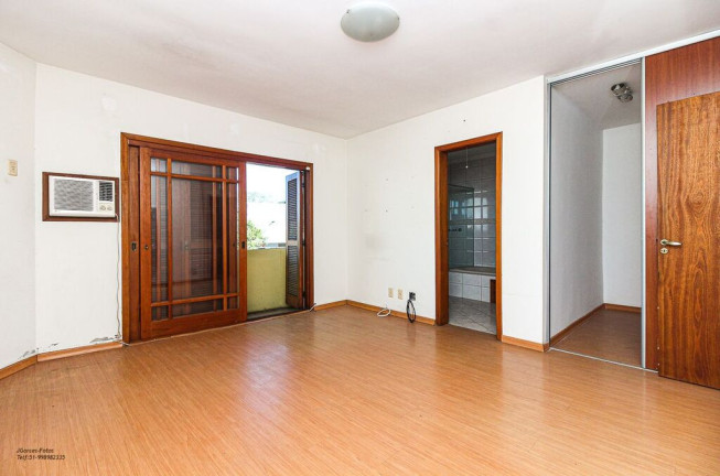 Imagem Casa com 3 Quartos à Venda, 220 m² em Ipanema - Porto Alegre Imagem Casa com 3 Quartos à Venda, 220 m² em Ipanema - Porto Alegre