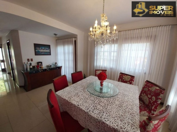 Imagem Casa com 4 Quartos à Venda, 360 m² em Centro - Pelotas