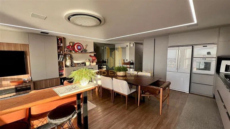 Imagem Apartamento com 3 Quartos à Venda, 183 m² em Centro - Balneário Camboriú Imagem Apartamento com 3 Quartos à Venda, 183 m² em Centro - Balneário Camboriú