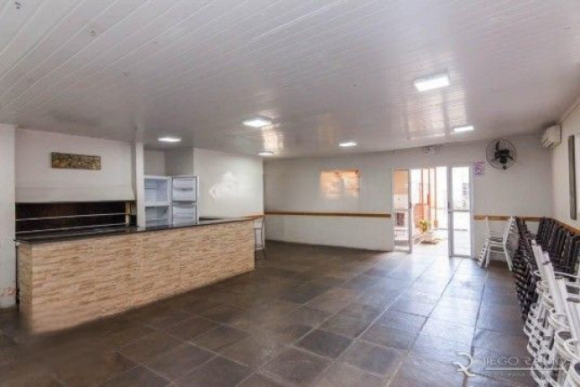 Imagem Imóvel com 1 Quarto à Venda, 40 m² em Humaitá - Porto Alegre Imagem Imóvel com 1 Quarto à Venda, 40 m² em Humaitá - Porto Alegre