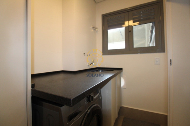Imagem Apartamento com 2 Quartos à Venda, 135 m² em Centro - Curitiba