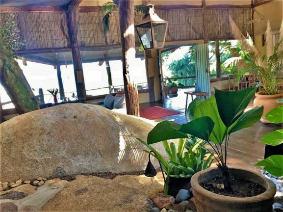 Imagem Casa com 5 Quartos à Venda, 900 m² em Centro - Ilhabela Imagem Casa com 5 Quartos à Venda, 900 m² em Centro - Ilhabela