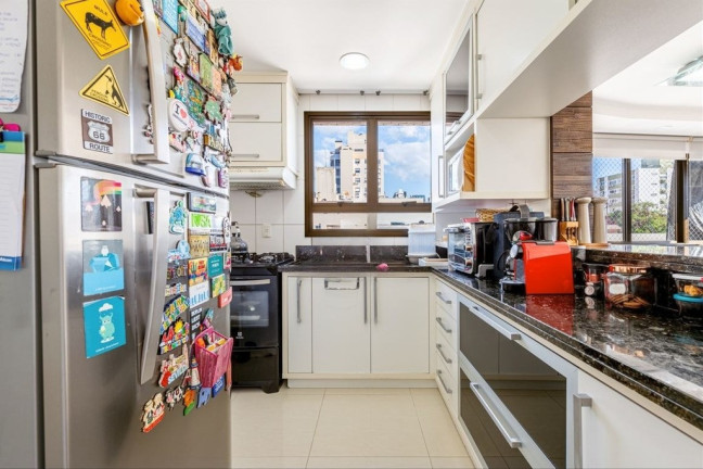 Imagem Apartamento com 2 Quartos à Venda, 80 m² em Mont Serrat - Porto Alegre Imagem Apartamento com 2 Quartos à Venda, 80 m² em Mont Serrat - Porto Alegre