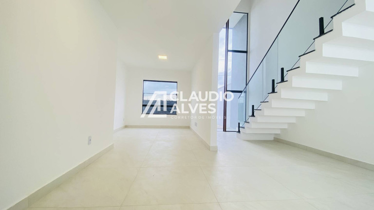Imagem Casa com 3 Quartos para Alugar, 110 m² em Registro - Feira De Santana Imagem Casa com 3 Quartos para Alugar, 110 m² em Registro - Feira De Santana