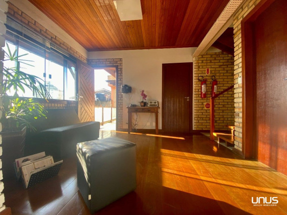 Imagem Casa com 5 Quartos à Venda, 320 m² em Barreiros - São José