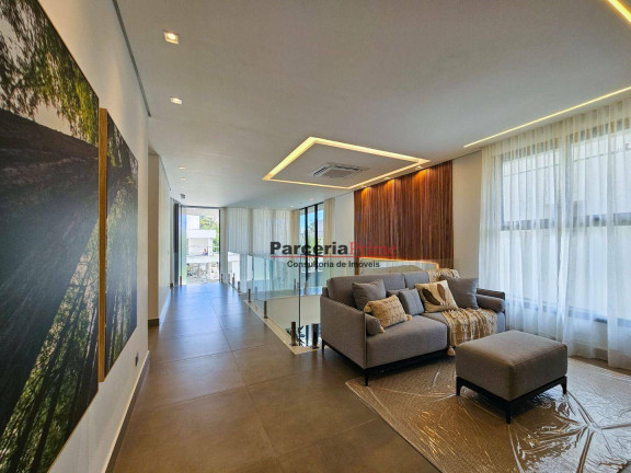 Imagem Casa com 6 Quartos à Venda, 380 m² em Riviera Módulo 11 - Bertioga Imagem Casa com 6 Quartos à Venda, 380 m² em Riviera Módulo 11 - Bertioga