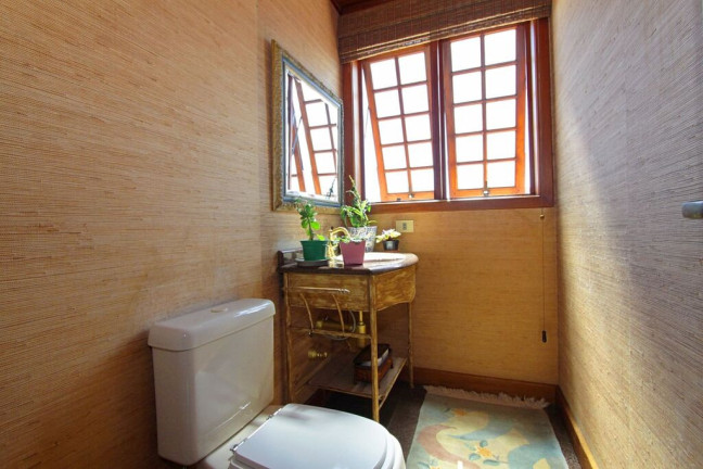 Imagem Casa com 3 Quartos à Venda, 355 m² em Santo Antônio - Porto Alegre Imagem Casa com 3 Quartos à Venda, 355 m² em Santo Antônio - Porto Alegre