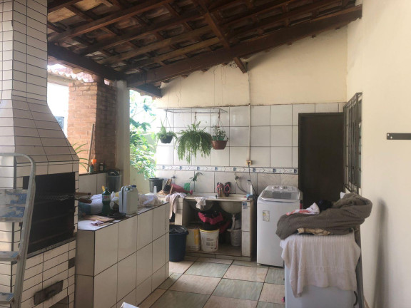 Imagem Imóvel com 2 Quartos à Venda, 235 m² em Conjunto Aero Rancho - Campo Grande