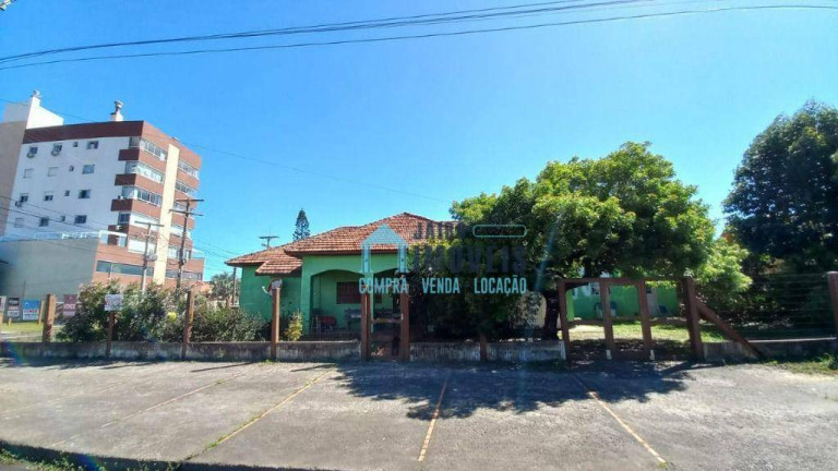 Casa à Venda, 150 m² em Centro - Tramandaí