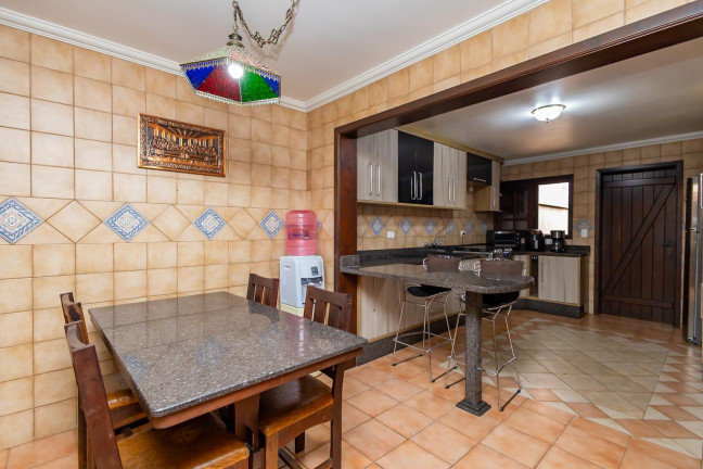 Imagem Casa com 4 Quartos à Venda, 300 m² em Boa Vista - Curitiba Imagem Casa com 4 Quartos à Venda, 300 m² em Boa Vista - Curitiba