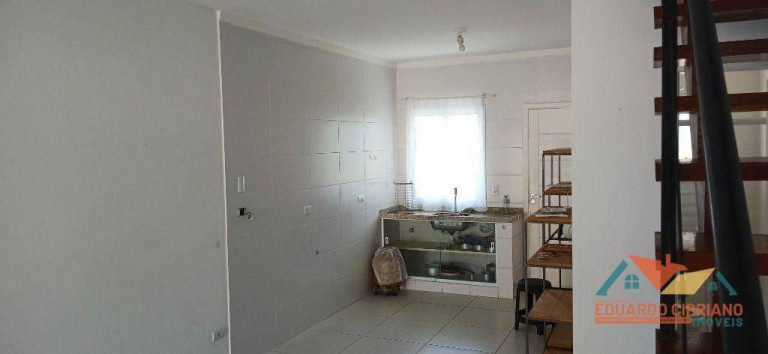 Imagem Casa com 2 Quartos para Alugar,  em Massaguaçu - Caraguatatuba