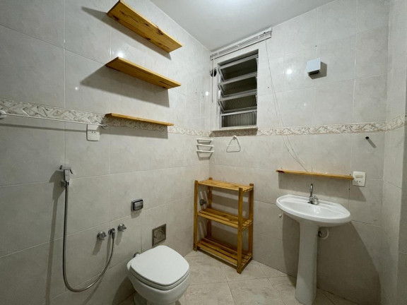 Imagem Apartamento com 3 Quartos à Venda, em Copacabana - Rio De Janeiro Imagem Apartamento com 3 Quartos à Venda, em Copacabana - Rio De Janeiro