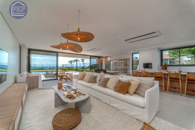 Casa com 6 Quartos à Venda, 458 m² em Praia Do Estaleiro - Balneário Camboriú
