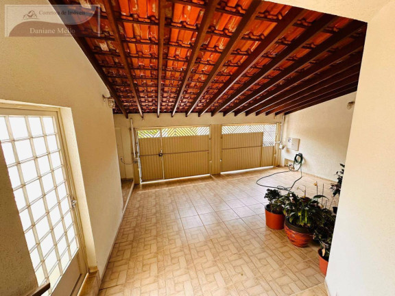 Imagem Casa à Venda, em Jardim Europa - Bragança Paulista Imagem Casa à Venda, em Jardim Europa - Bragança Paulista