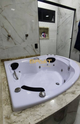 Imagem Casa com 3 Quartos à Venda, 211 m² em Jardim Santa Adelaide - Jundiaí Imagem Casa com 3 Quartos à Venda, 211 m² em Jardim Santa Adelaide - Jundiaí