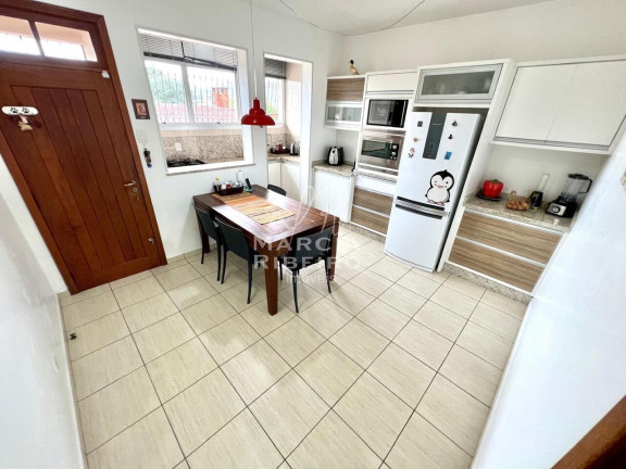 Imagem Casa com 3 Quartos à Venda, 169 m² em Trindade - Florianópolis Imagem Casa com 3 Quartos à Venda, 169 m² em Trindade - Florianópolis