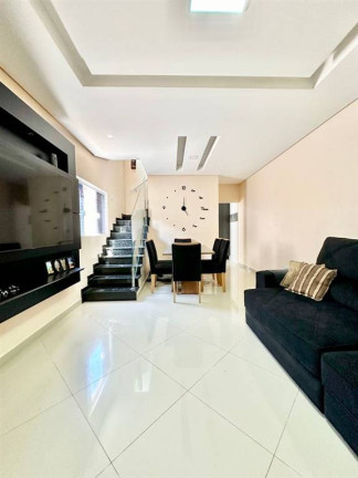 Imagem Sobrado com 3 Quartos à Venda, 126 m² em Mirim - Praia Grande Imagem Sobrado com 3 Quartos à Venda, 126 m² em Mirim - Praia Grande