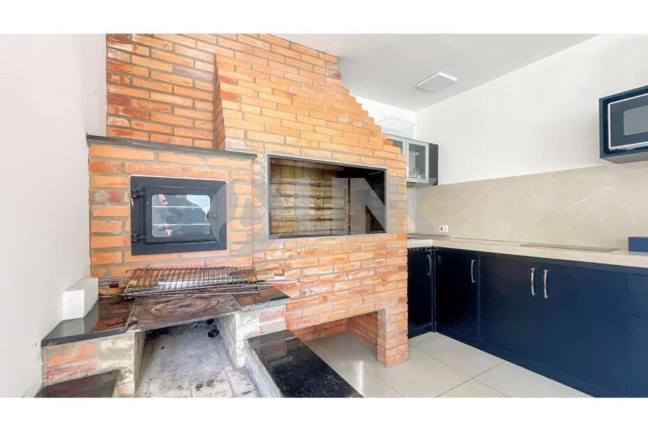 Imagem Apartamento com 1 Quarto à Venda, 24 m² em Centro Histórico - Porto Alegre Imagem Apartamento com 1 Quarto à Venda, 24 m² em Centro Histórico - Porto Alegre