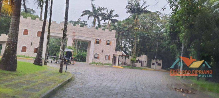 Imagem Casa com 5 Quartos à Venda, 360 m² em Massaguaçu - Caraguatatuba