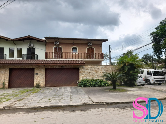 Sobrado com 5 Quartos à Venda, 300 m² em Perequê Açu - Ubatuba