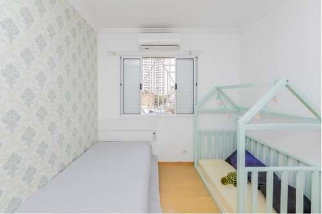 Imagem Casa com 6 Quartos à Venda, 226 m² em Vila Bertioga - São Paulo