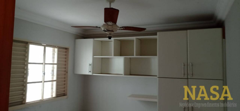 Imagem Casa com 4 Quartos à Venda, 420 m² em Cuiabá Imagem Casa com 4 Quartos à Venda, 420 m² em Cuiabá